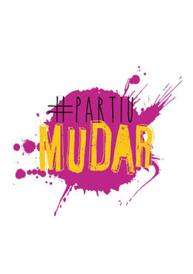 Logo de Partiu Mudar. Fundo branco. Gota de tinta borrada na cor rosa. Texto: #PartiuMudar.