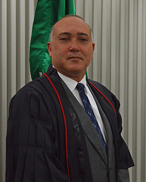 Dr. Freddy Carvalho Pitta Lima