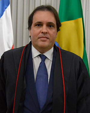 Desembargador Roberto Maynard Frank